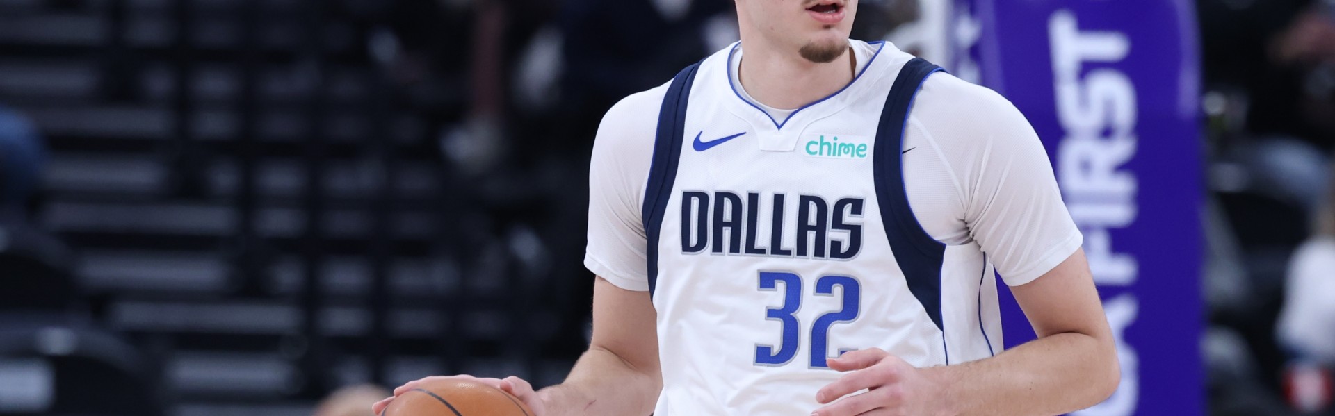 旺财28大舞台-弗拉格谈脚踝扭伤：绑紧贴上胶带又回到场上 就是带伤继续打