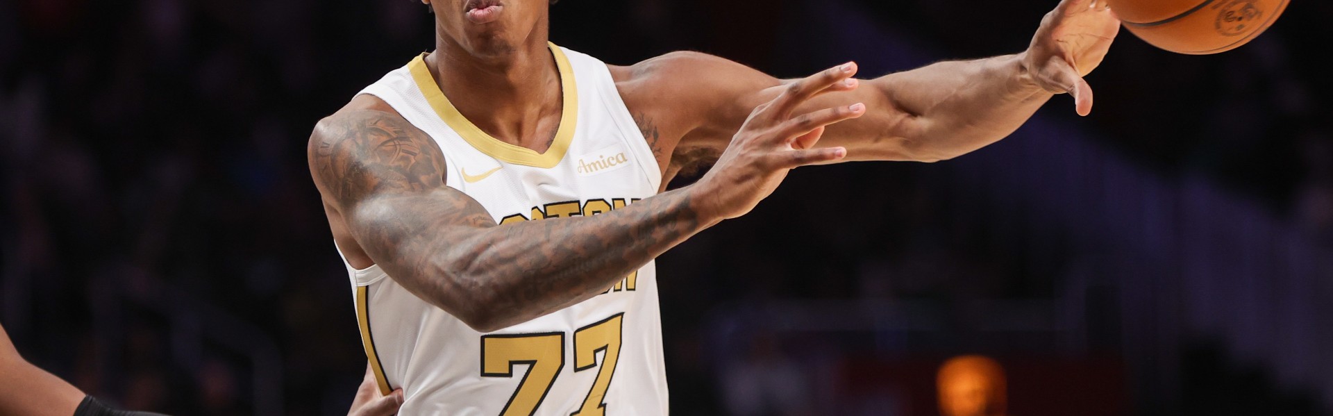 9分7板2帽！马祖拉：阿马里·威廉姆斯攻防两端表现都十分出色